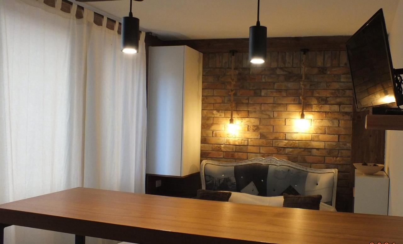 Little L Dorcol Apartment *
